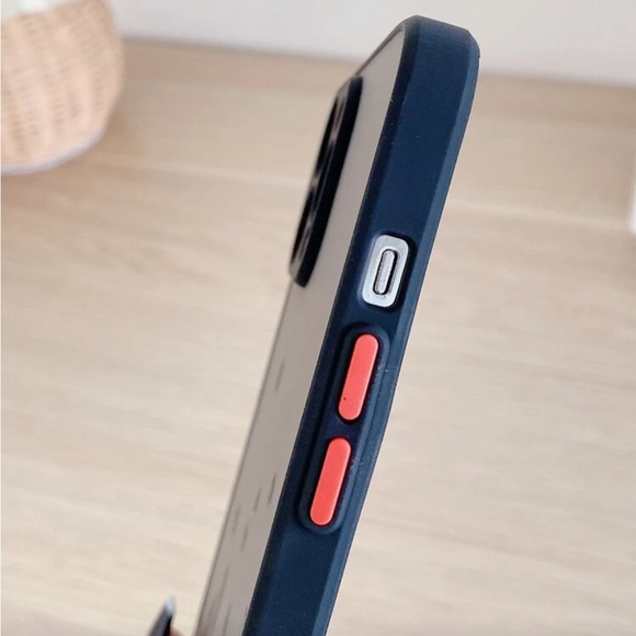 ⚠️Clearance IPhone 15 Pro Max Stylish Black Phone Case with Nature Design - Picture 3 of 4